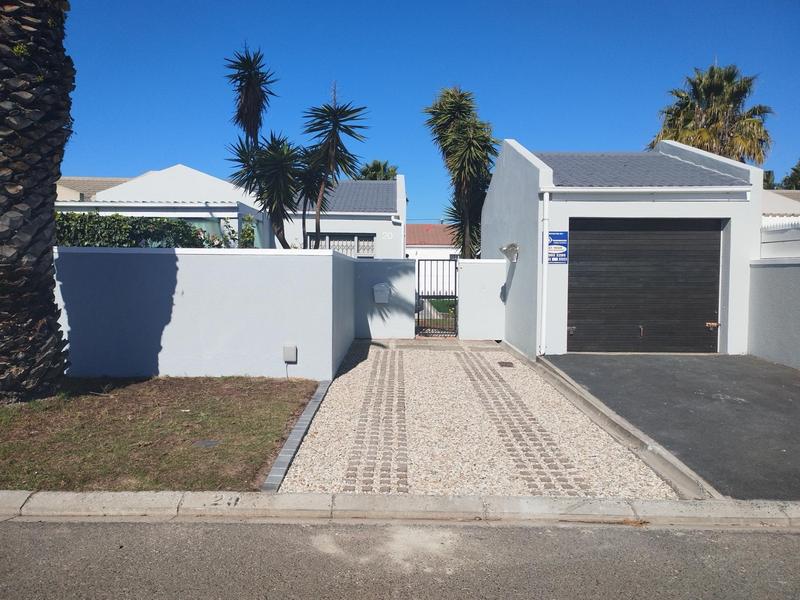 2 Bedroom Property for Sale in Goodwood Park Western Cape